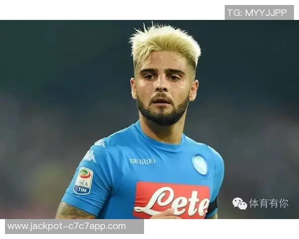 时尚与运动结合足球头发型图片展示个性与风格